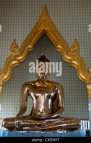 Phra Buddha Maha Suwanna Patimakorn (goldener Buddha) im Wat Traimit in Chinatown in Bangkok, Thailand Stockfoto