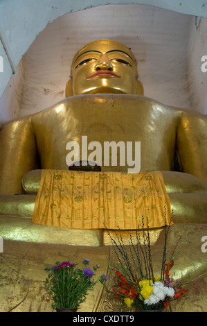 Große sitzende Buddha, Manuha Paya, Bagan (Pagan), Myanmar (Burma), Asien Stockfoto