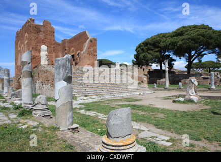 Das Forum Romanum, Ostia Antica, Rom, Latium, Italien, Europa Stockfoto