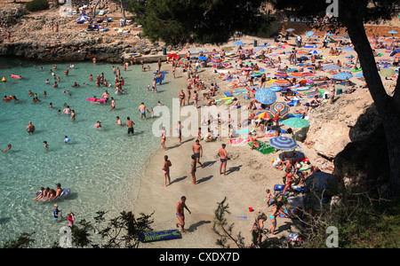 Cala D'Or, Menschen am Strand Stockfoto