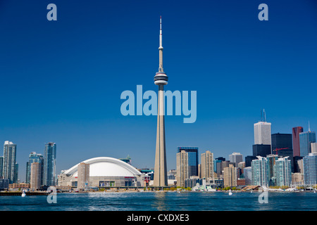 Skyline der Stadt zeigt der CN Tower in Toronto, Ontario, Kanada, Nordamerika Stockfoto