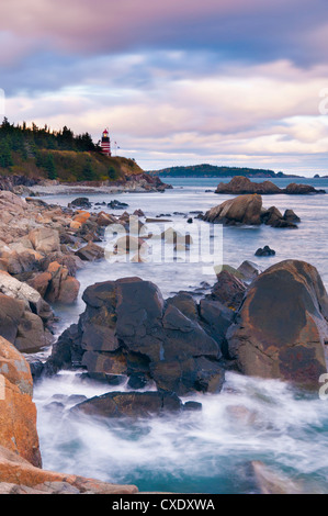 West Quoddy Lighthouse, Lubec, Maine, New England, Vereinigte Staaten von Amerika, Nordamerika Stockfoto