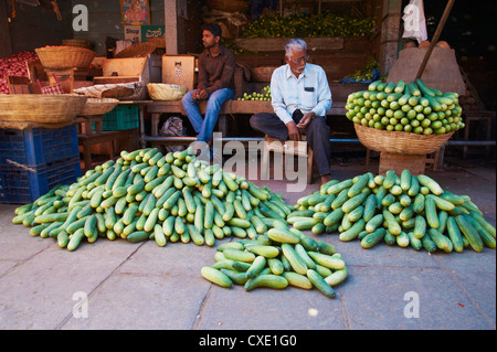 Gemüse zu verkaufen, Devaraja Markt, Mysore, Karnataka, Indien, Asien Stockfoto