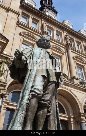 John Harrison Statue in City Square, Leeds, West Yorkshire, Yorkshire, England, Vereinigtes Königreich, Europa Stockfoto