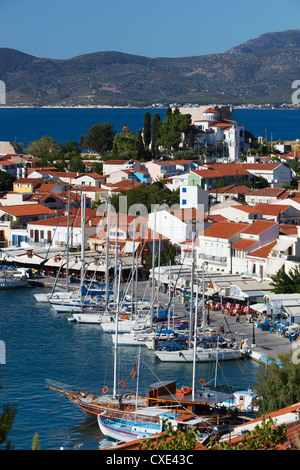 Blick auf den Hafen, Pythagorion, Samos, Ägäische Inseln, Griechenland Stockfoto