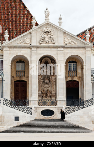 Die Via Latina-Treppe in der alten Universität von Coimbra, Beira Litoral, Portugal (Universität gegründet 1290) Stockfoto