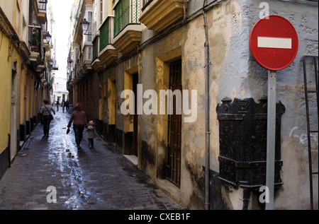 Cadiz, Verbot den Eintritt in eine Gasse Stockfoto