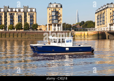 Polizei Flussboot. Stockfoto