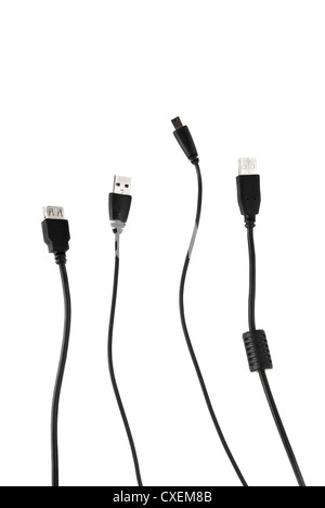 Verschiedene USB-Kabel isoliert auf weiss Stockfoto