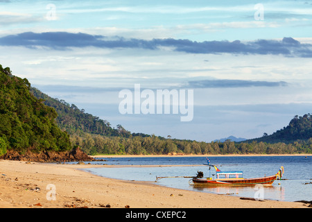 Sonnenuntergang über der Andamanensee Stockfoto