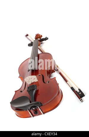 Violine mit einem Bogen auf weißem Hintergrund Stockfoto