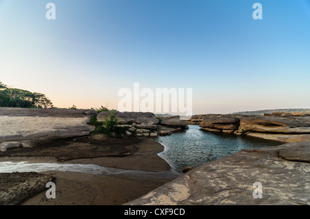 Sampanbok im Mekong-Fluss, Ubon Ratchathani. Grand Canyon in Thailand Stockfoto