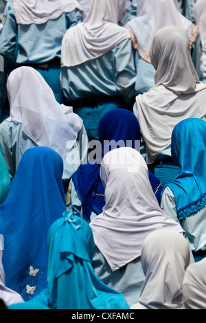 Muslimische SchülerInnen auf dem Merdeka Platz in Jakarta Stockfoto