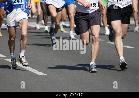 Belgrad, Serbien - APRIL 18: Läufer am 22. Belgrad Marathon im 18. April 2009 in Belgrad, Serbien. Stockfoto