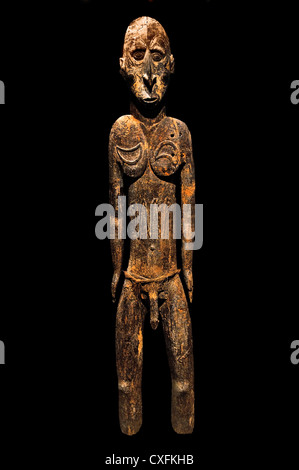 Vorfahr Abbildung aus dem 19. Jahrhundert Papua New Guinea East Sepik Yamok Dorf mittleren Sepik River Sawos Menschen Holz 182 cm Stockfoto