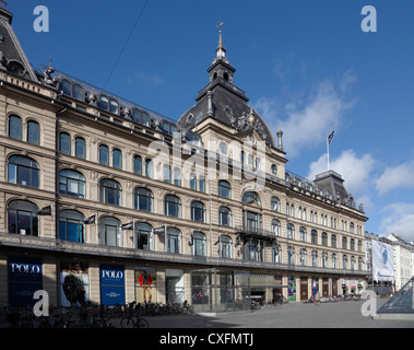 Das alte historische und bekannte Kaufhaus Magasin du Nord (Hauptabteilung) am Kongens Nytorv in Kopenhagen, Dänemark Stockfoto