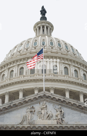 Kuppel aus dem Osten Portikus des United States Capitol in Washington Stockfoto