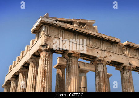 Detail des Giebels des Parthenon-Tempel auf der Akropolis in Athen, Griechenland Stockfoto