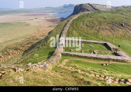 Die Überreste der Milecastle 39, auch bekannt als Schloss Nick am Hadrianswall im Klettergarten Lough, Northumberland. Stockfoto