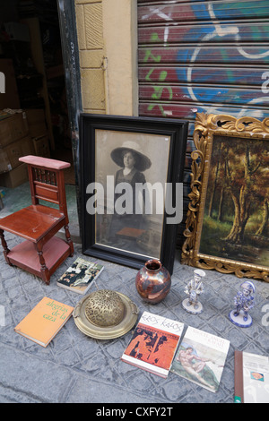 Wöchentlicher Flohmarkt in la Macarena Viertel von Sevilla Stockfoto