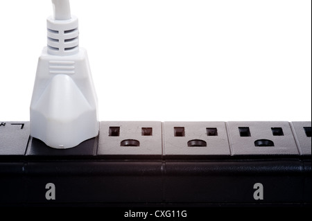 Weiß schwarz Powerstrip einstecken Stockfoto