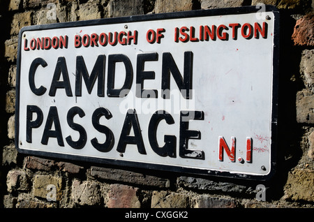 Camden Passage N1 Straßenschild auf eine Mauer, Islington, London, England Stockfoto