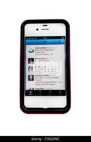 iPhone 4 s mit Haut zeigt Tweets auf Twitter Stockfoto