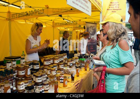 Bauernmarkt in Circo Massimo, Rom, Italien. Stockfoto