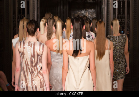 Mode-Designer Bernard Chandran Fashion Show im Vauxhall Fashion Scout während der London Fashion Week Stockfoto