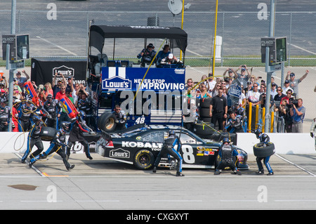 Boxenstopp bei Geico 400 Nascar-Rennen Stockfoto