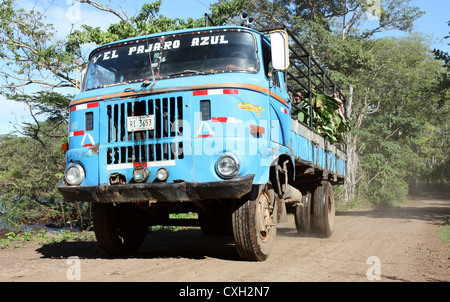 DDR IFA W50 LKW mit Bananen-Ernte auf der Insel Ometepe Nicaragua hergestellt Stockfoto