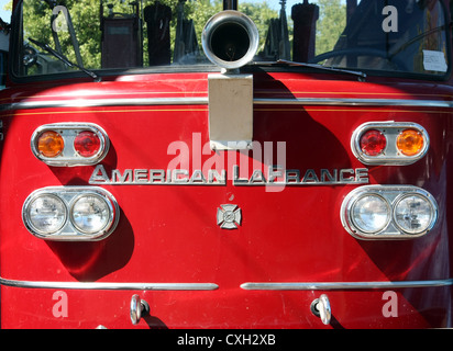 1960er Jahre Vintage US hergestellt American La France Feuerwehrauto noch vor line Service Grenada Nicaragua Stockfoto