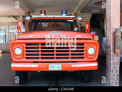 1960er Jahre Vintage US hergestellt Fire truck noch in vorderster Front Dienst David Stadt Panama Stockfoto