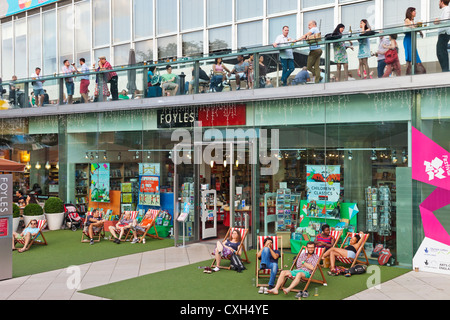 England, London, Southwark, South Bank, Southbank Centre, Royal Festival Hall, Foyles Bookshop Stockfoto