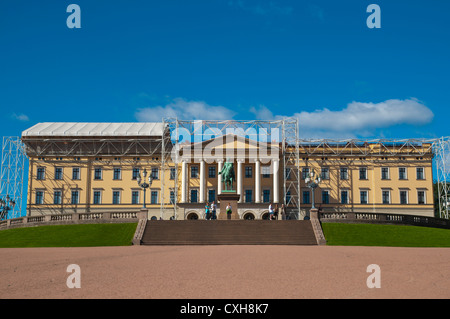 Det königlichen Slott Königspalast wird renoviert Mitteleuropa Oslo Norwegen Stockfoto