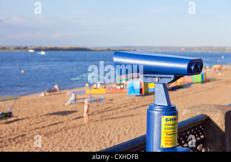 Münze betrieben Fernglas am Ufer der Wolga Stockfoto