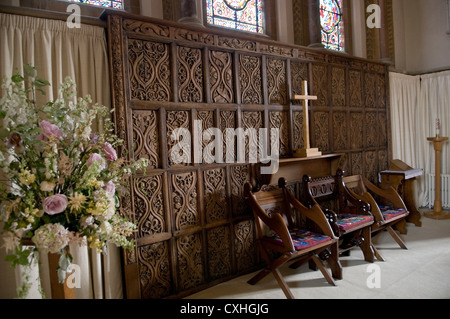 Mittelalterlichen Holzschnitzereien in der Kirche von St. Andrew und St. Cuthman, Steyning, West Sussex, UK Stockfoto