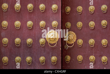 alte chinesische Tür Stockfoto
