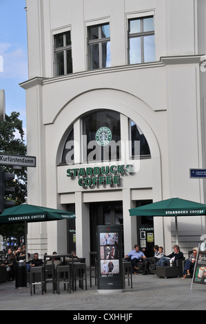 Starbucks Kaffee Kurfürstendamm Berlin Deutschland Stockfoto