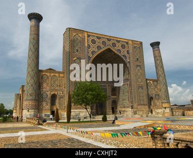 Minarette der Registan, Samarkand, Usbekistan Stockfoto