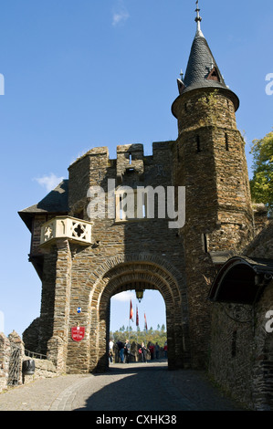 Tor zur Burg Cochem, Moseltal, Deutschland. Stockfoto