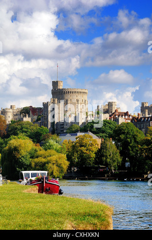 Fassade von Schloss Windsor Berkshire Großbritannien Stockfoto