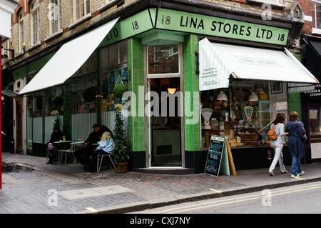 Das berühmte Lina Stores Deli in Soho. Stockfoto