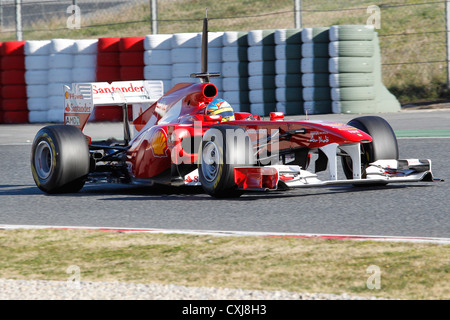 Fernando Alonso Fahrt für Ferrari im Jahr 2011 in Montmelo Rennstrecke in Barcelona, Spanien Stockfoto