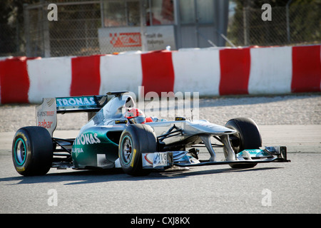 Michael Schumacher fahren eines Mercedes Brawn-Formel-1-Autos im Jahr 2011 Stockfoto