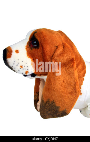 Realistisch aussehende Basset Hound-Stofftier Stockfoto