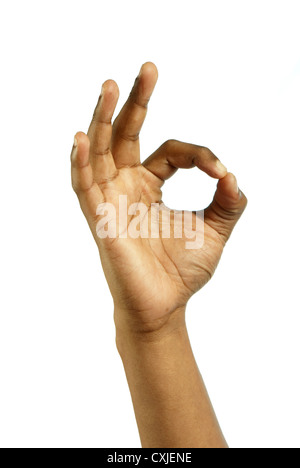 Afrikaner Hand mit Zeigefinger und Daumen bilden Kreis Signal Perfektion oder Zufriedenheit Stockfoto