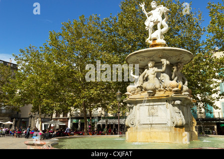 Cafe Place Carnot, Carcassonne, Languedoc, Frankreich Stockfoto