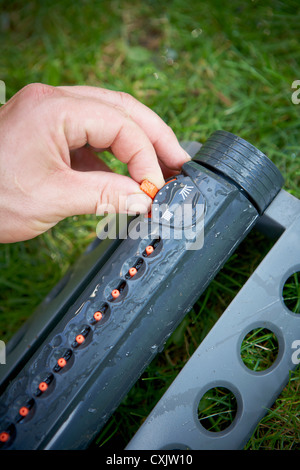 Nahaufnahme der Gärtner Einstellung Sprinkler, Toronto, Ontario, Kanada Stockfoto