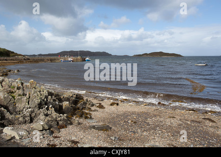 Isle of Mull, Schottland. Malerische Aussicht auf ein Fischerei-Anlegestelle am Loch Na Lathaich auf der Isle of Mull. Stockfoto